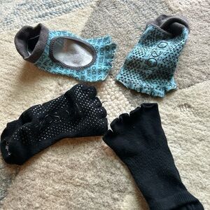 ToeSox Grip Socks in Black and Teal
